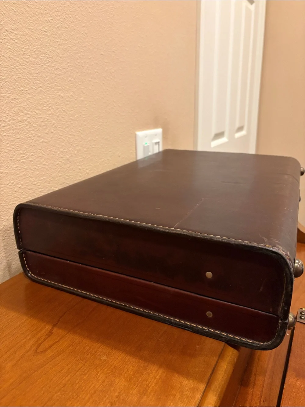 Vintage Atlas Dark Brown Leather Briefcase